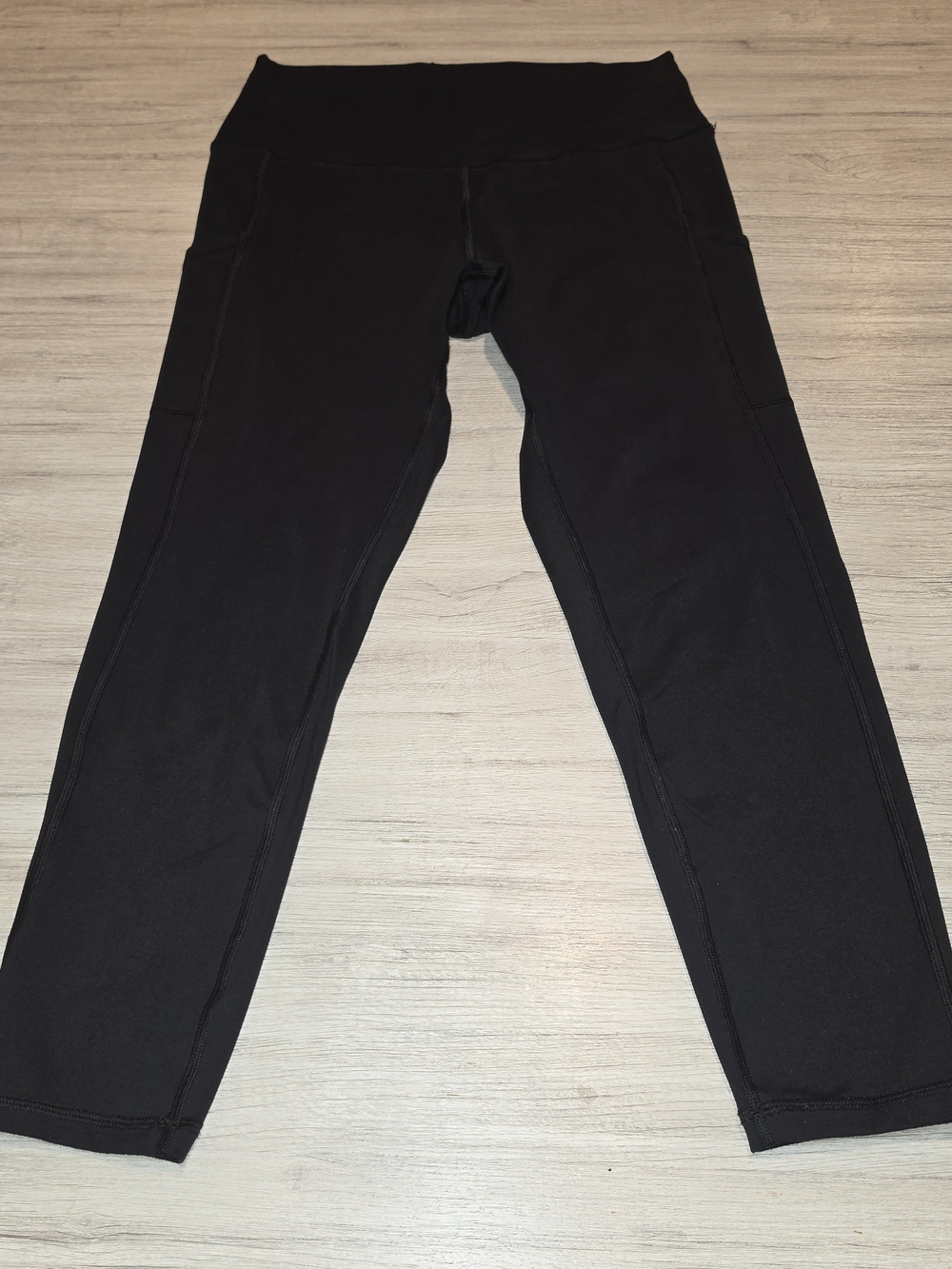 Offline By Aerie Hugger High Waisted Pocket Leggings Women's Black Size L Short